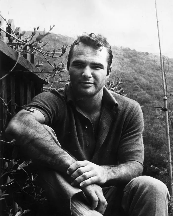 30+ Fotos emblemáticas para recordar el icono que realmente fue Burt Reynolds