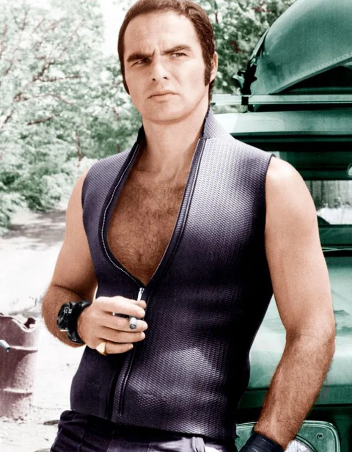 30+ Fotos emblemáticas para recordar el icono que realmente fue Burt Reynolds