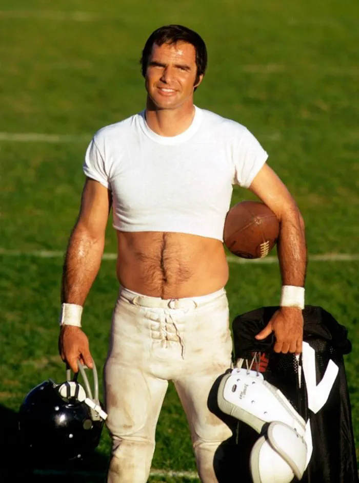30+ Fotos emblemáticas para recordar el icono que realmente fue Burt Reynolds