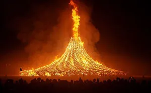 110 Epic Photos From Burning Man 2018 That Prove It’s The Craziest Festival In The World