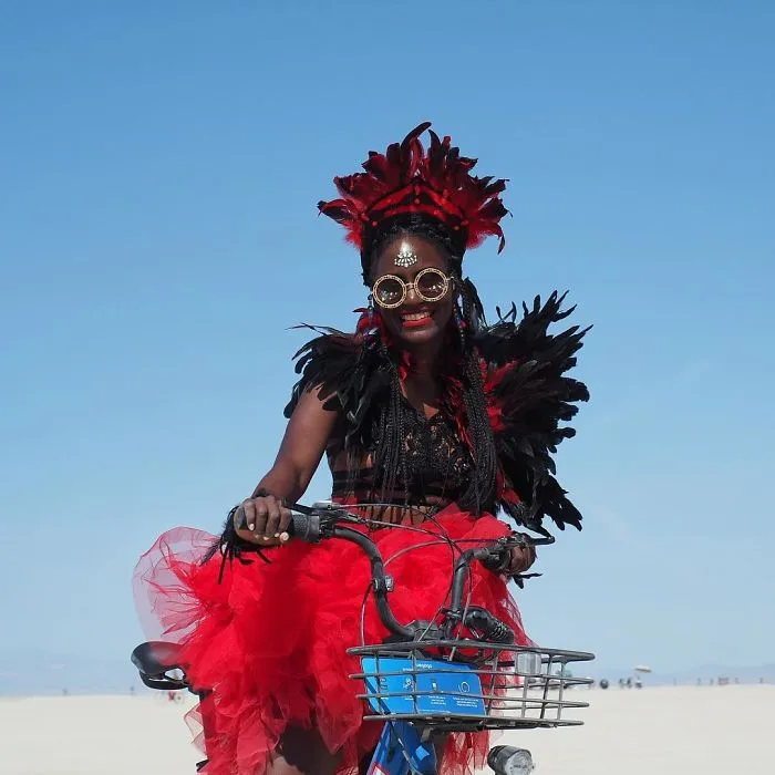 10+ Fotos increíbles que muestran la locura que se vivió en el festival Burning Man 2018