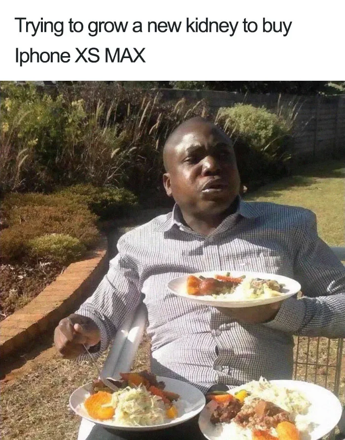 Apple Reveals Its Newest iPhone, The Internet Reacts With 62 Hilarious Memes