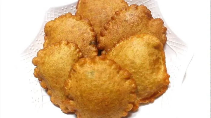 Bengali Pitha Recipe || Jhal Pitha Recipe || Bangladeshi Pitha Recipe