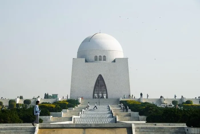 Must Visit Amazing  Places In Karachi
