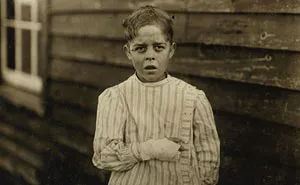 Gruesome Pictures From The 1900s Showing The Struggles Of Working Children Before Child Labor Was Abolished