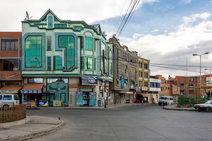 22 Fotos de los edificios de El Alto en Bolivia, para descubrir su estilo arquitectónico único llamado "cholet"