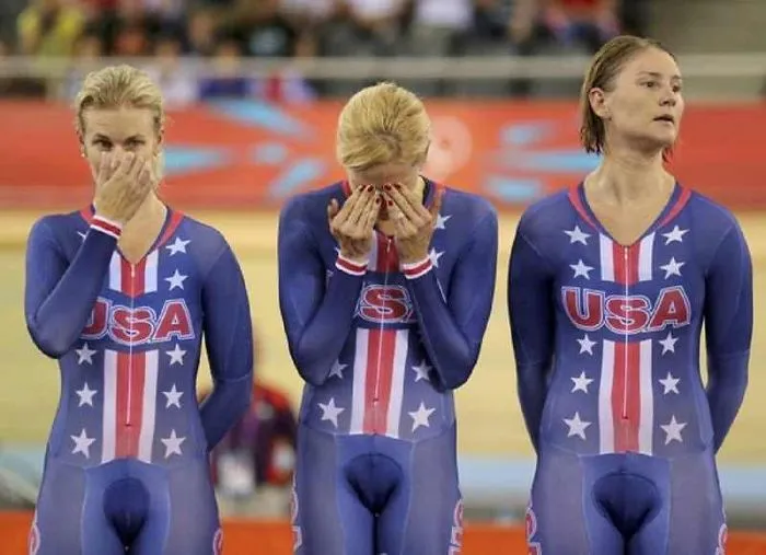 Pero estos uniformes...