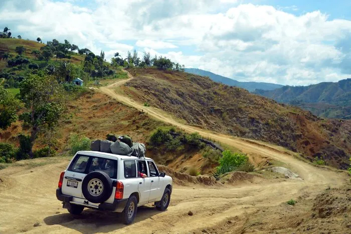 9 Things Every Aspiring Humanitarian Volunteer Should Consider Before Traveling Abroad