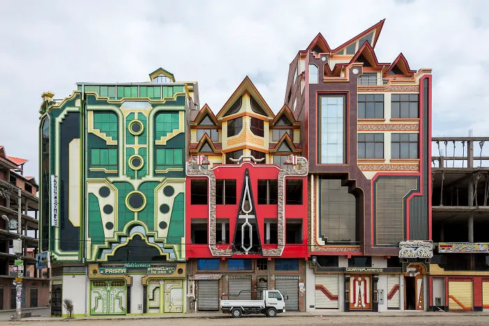 22 Fotos de los edificios de El Alto en Bolivia, para descubrir su estilo arquitectónico único llamado "cholet"