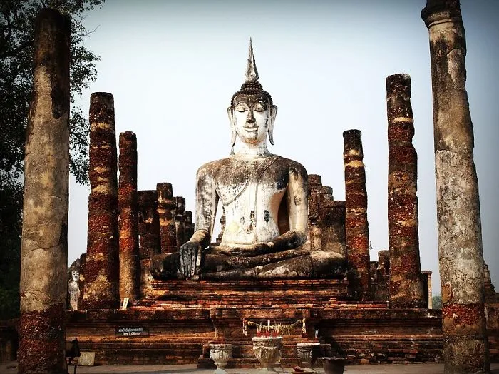 Chao Phraya River And Its Surrounding Attractions