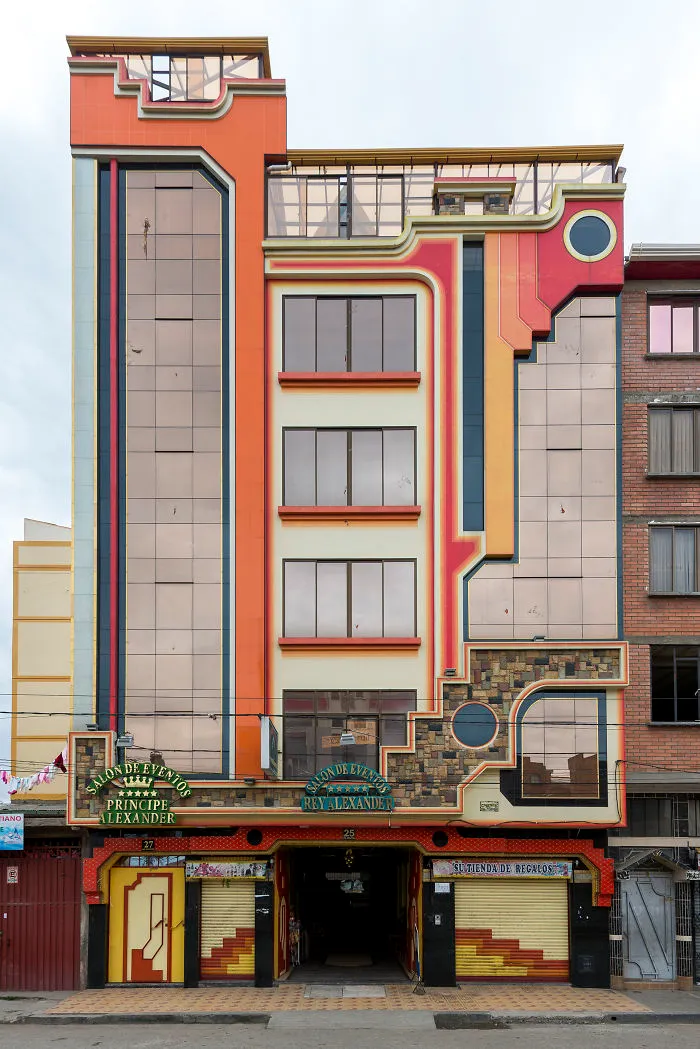 22 Fotos de los edificios de El Alto en Bolivia, para descubrir su estilo arquitectónico único llamado "cholet"