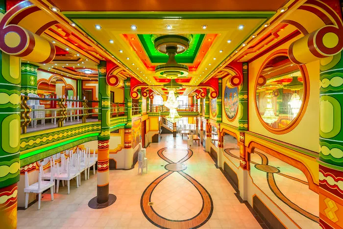 22 Fotos de los edificios de El Alto en Bolivia, para descubrir su estilo arquitectónico único llamado "cholet"