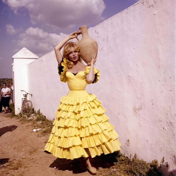10 Retro Photos That Capture The Beauty Of The Human Body