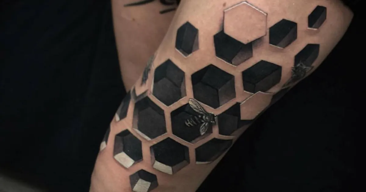 Artist Creates Amazing 3D Tattoos That Will Make You Look Twice
