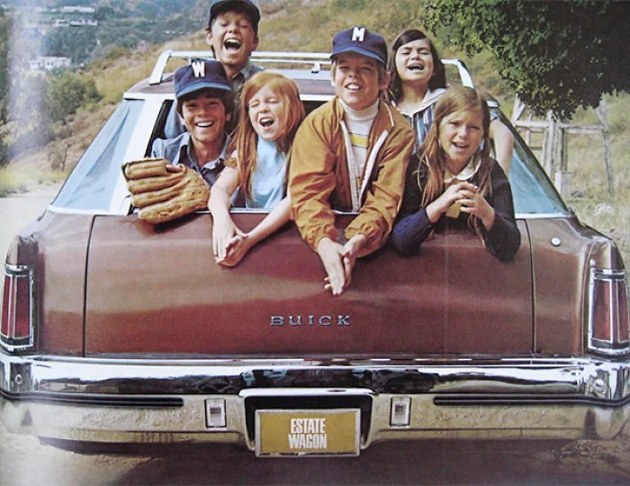 23 Photos From The 60s Prove That Station Wagons Were The Coolest Cars Ever