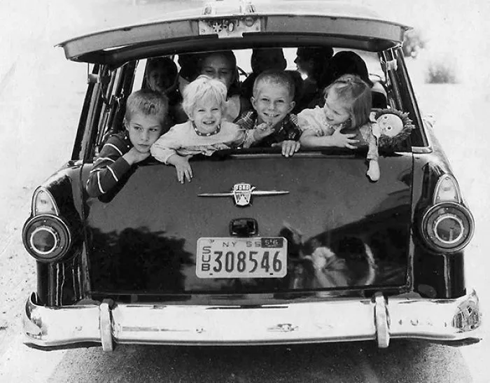 23 Photos From The 60s Prove That Station Wagons Were The Coolest Cars Ever