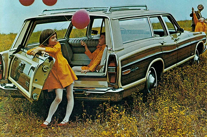 23 Photos From The 60s Prove That Station Wagons Were The Coolest Cars Ever