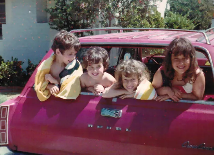 23 Photos From The 60s Prove That Station Wagons Were The Coolest Cars Ever