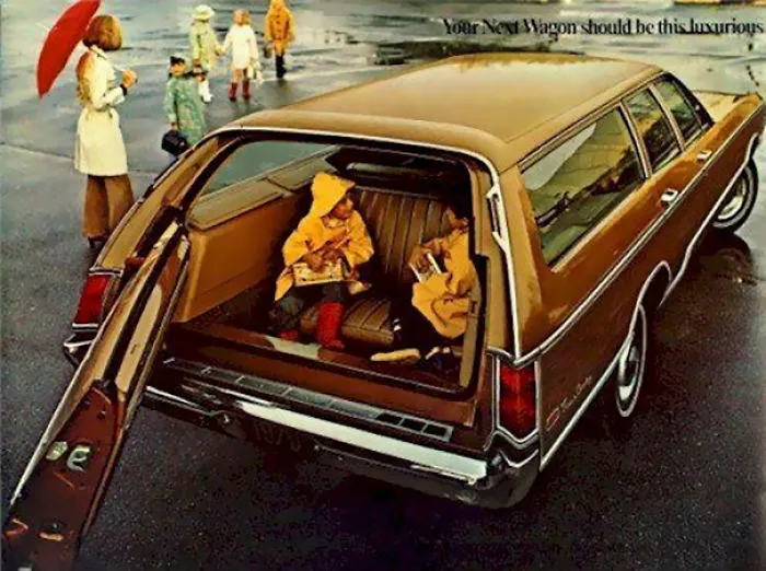23 Photos From The 60s Prove That Station Wagons Were The Coolest Cars Ever