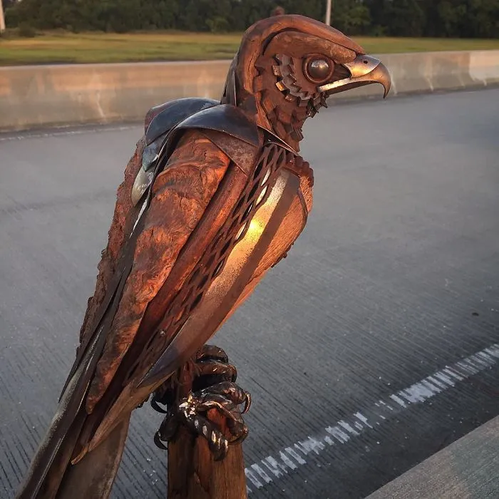Artist Shapes Old Cutlery Into Magnificent Metal Sculptures Of Animals