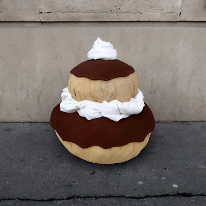 French Street Artist Takes Recycling To Another Level By Transforming Discarded Mattresses Into Delicious Food Sculptures