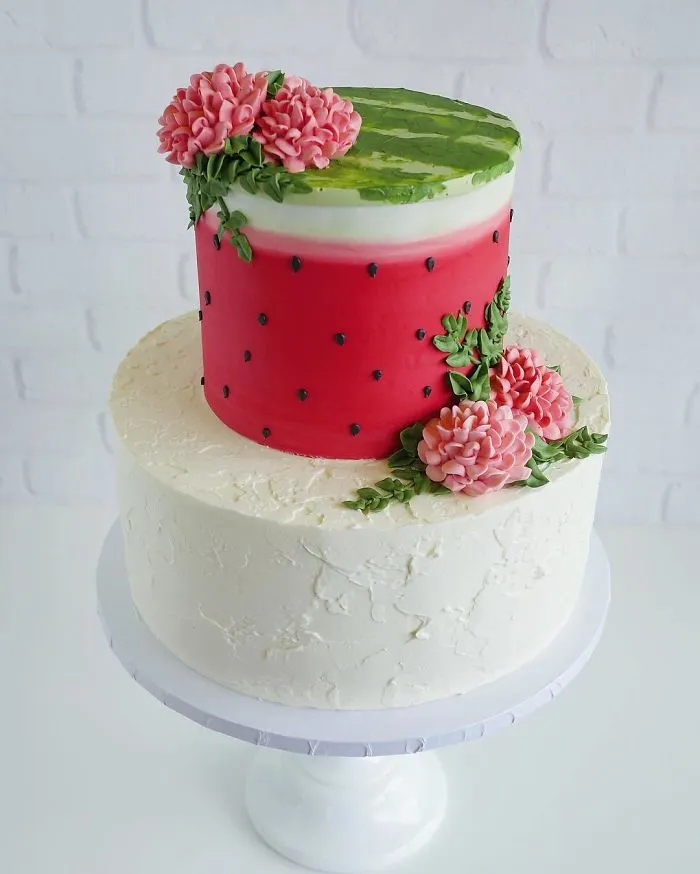 This Artist Creates Stunning Cakes You Would Rather Put On Your Windowsill Than In The Fridge