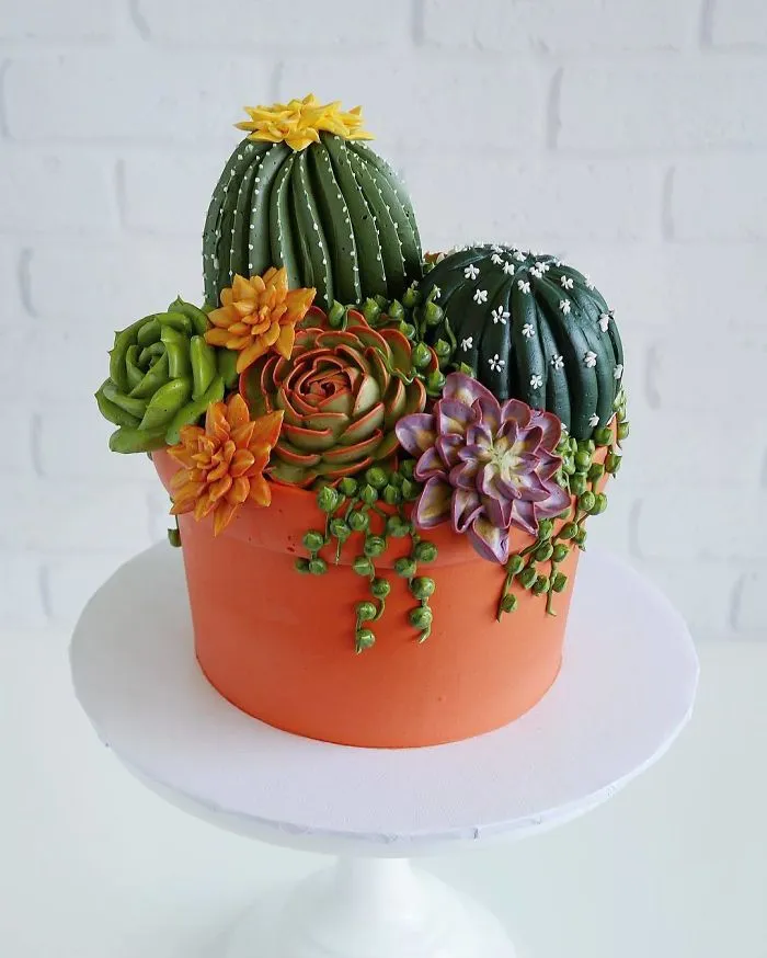 This Artist Creates Stunning Cakes You Would Rather Put On Your Windowsill Than In The Fridge