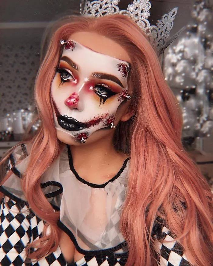 One Year Ago I Discovered My True Passion Was Makeup, Here're 44 Of My Halloween Looks (NSFW)