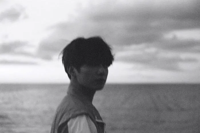 21 Minimalist Photos By BTS's V