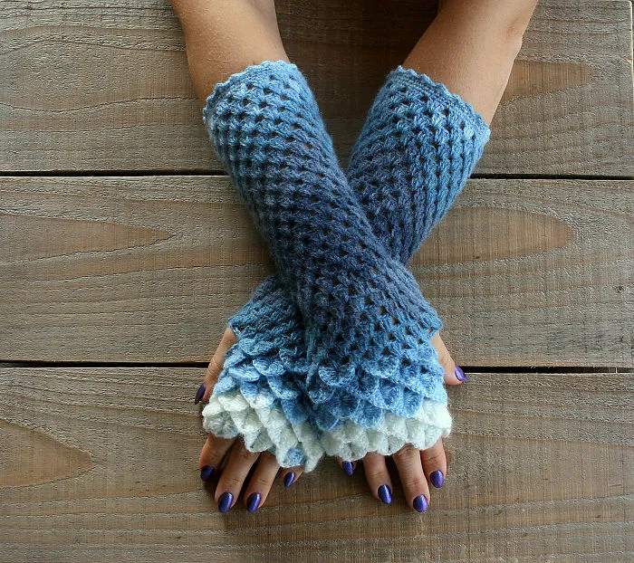 I Crocheted New Dragon Scale Gloves