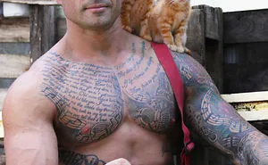 Estos bomberos australianos posan con animales para el calendario benéfico de 2019, y las fotos podrían causar incendios