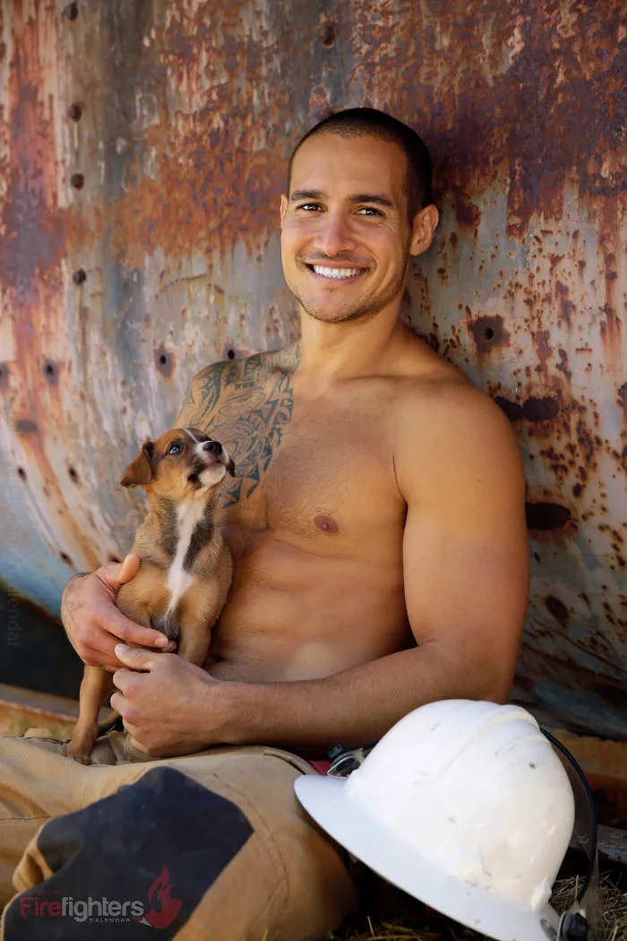 Australian Firefighters Pose With Animals For 2019 Charity Calendar, And The Photos Are So Hot It May Start Fires