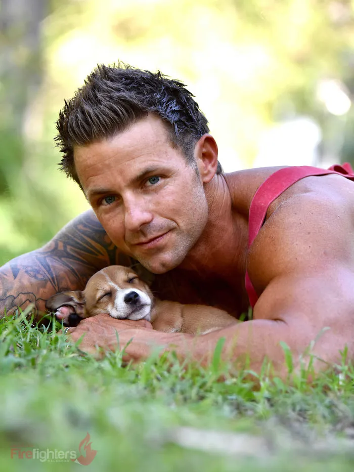 Australian Firefighters Pose With Animals For 2019 Charity Calendar, And The Photos Are So Hot It May Start Fires