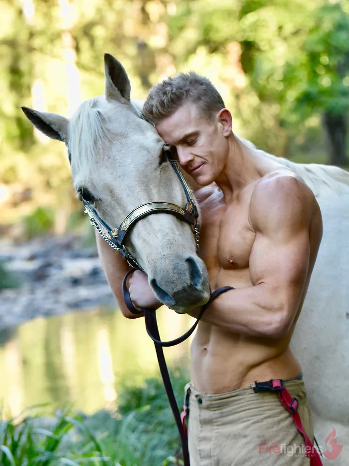 Australian Firefighters Pose With Animals For 2019 Charity Calendar, And The Photos Are So Hot It May Start Fires