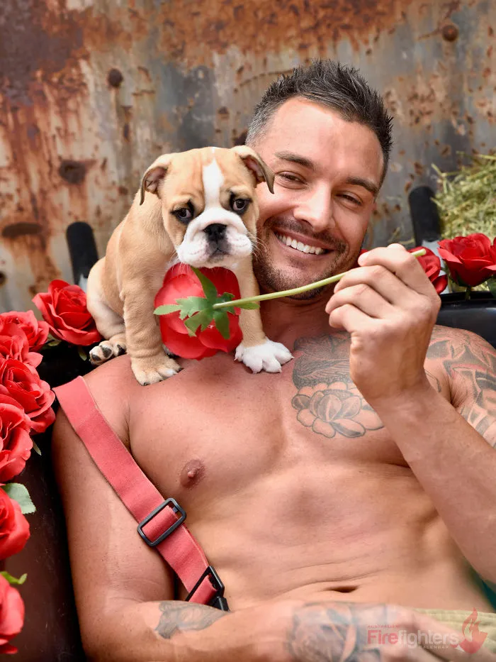 Australian Firefighters Pose With Animals For 2019 Charity Calendar, And The Photos Are So Hot It May Start Fires
