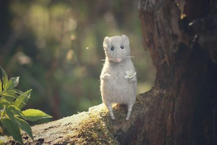 Professional Felt Artist Creates 22 Miniature Characters And They're Just Too Cute