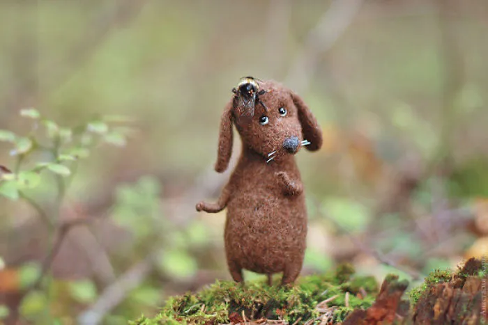 Professional Felt Artist Creates 22 Miniature Characters And They're Just Too Cute