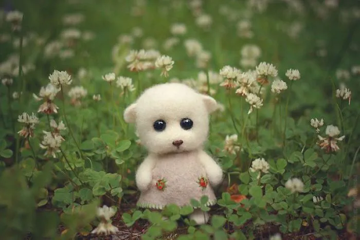 Professional Felt Artist Creates 22 Miniature Characters And They're Just Too Cute