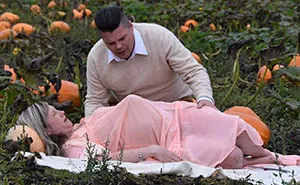 This Is The Most Terrifying Maternity Photo Shoot We've Ever Seen (WARNING: Some Images Might Be Too Brutal)