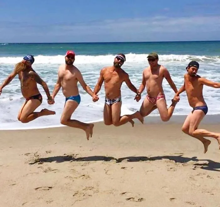 What If Guys Acted Like Girls On Instagram? (New Pics)