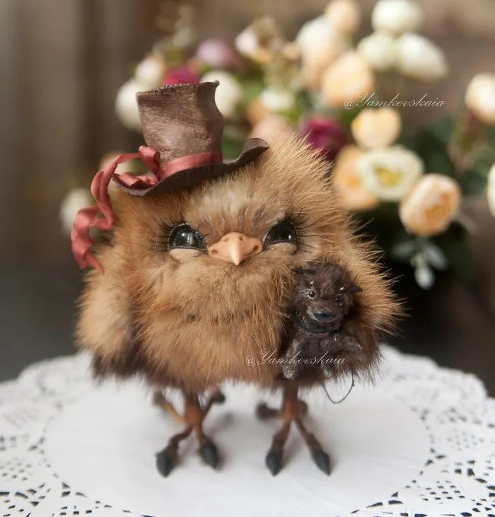 Artist Makes Incredibly Realistic Owl Toys