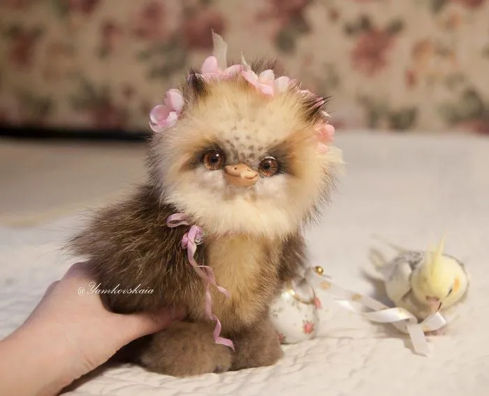 Artist Makes Incredibly Realistic Owl Toys