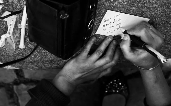 Pasé 8 meses con drogadictos y estas son las 26 fotografías más tristes que tomé