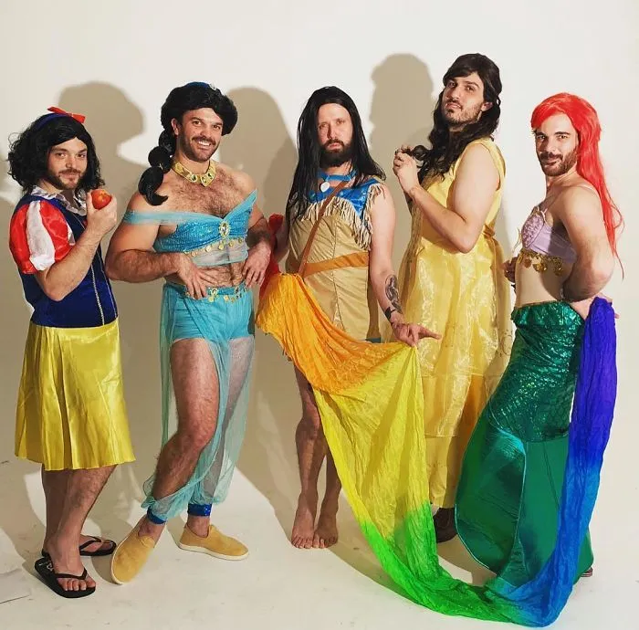 What If Guys Acted Like Girls On Instagram? (New Pics)