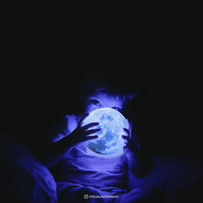 I Am A Selenophile That Expresses His Love To The Moon Through Art