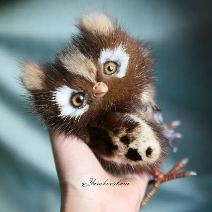 Artist Makes Incredibly Realistic Owl Toys