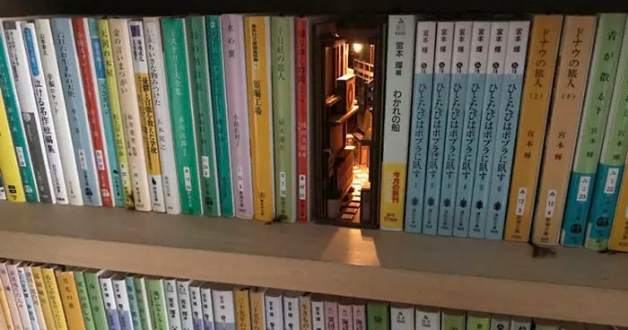 Creative Bookends By Japanese Artist That You Have To See From Up Close To Really Appreciate
