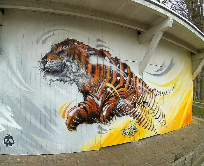 German Artist Takes Street Art To Another Level With His 34 ‘Sliced’ Animals