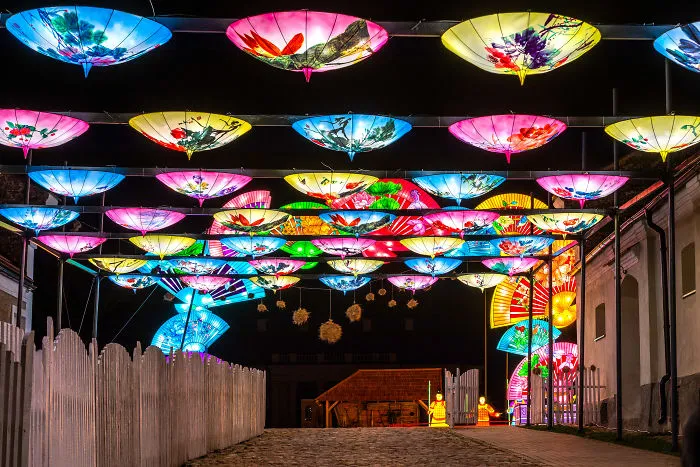 Magical Chinese Lanterns Brighten Up An Old Lithuanian Manor Lands