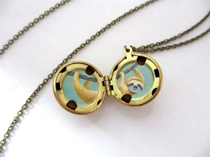 I Paint Adventure Portals That Fit Into Lockets And Compasses